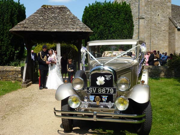 Gloucestershire wedding car hire